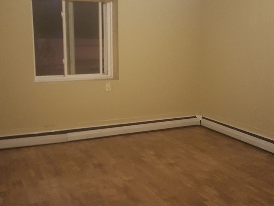 2nd image of 457 Main St APT 1