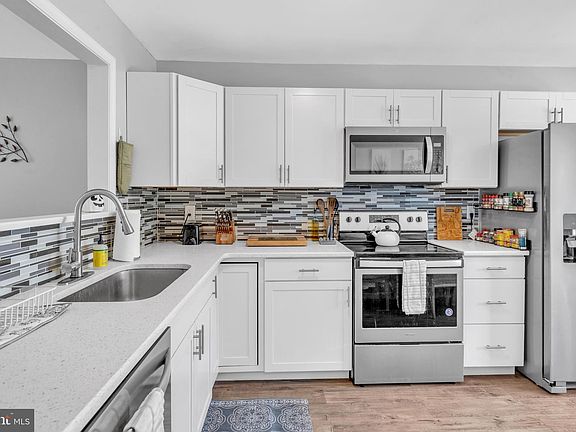 5th image of 900 Sabina Cir