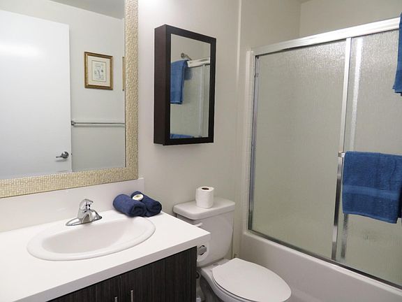 3rd image of 14400 Friar St APT 405