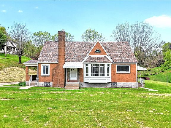 2nd image of 692 Simpson Howell Rd