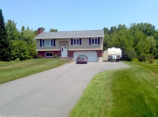 72 Canterbury Rd, Brewer, ME 04412