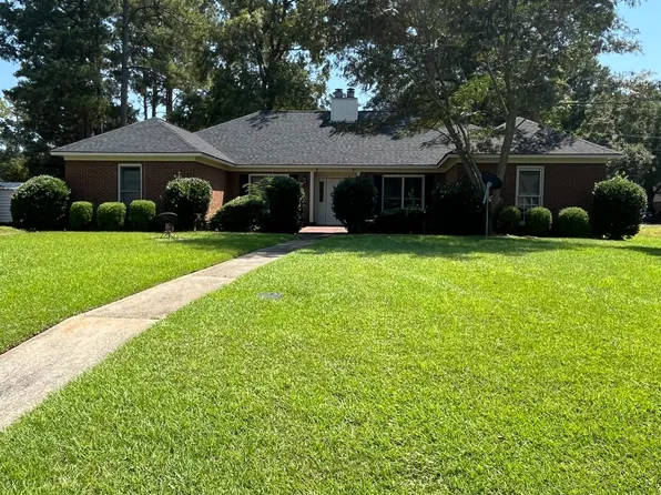 1910 Elkhorn Ln, Albany, GA 31707