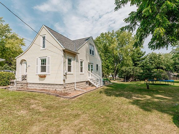 4th image of 1317 Pleasantview Ave