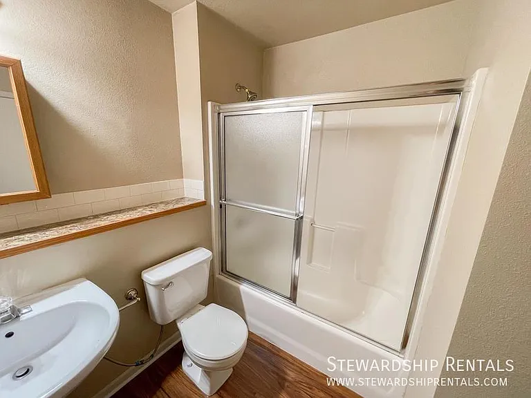 1472 E 19th Ave — Photo 13