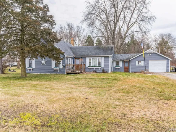 3385 W Lake Rd, Clio, MI 48420