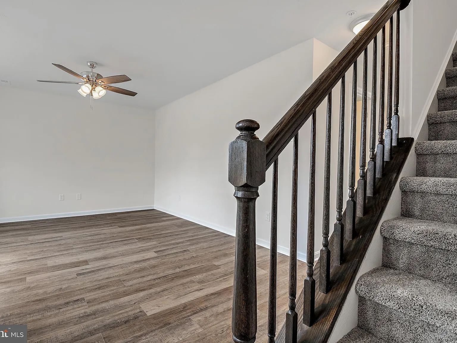 3 bed, 2.5 bath, 1252 sqft, $1,875 — Photo 2