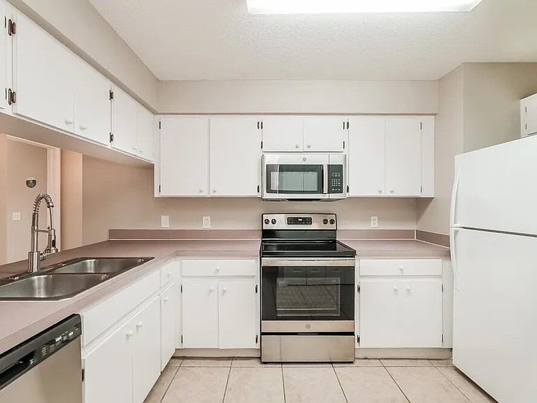 4640 Burlington Rd — Photo 6
