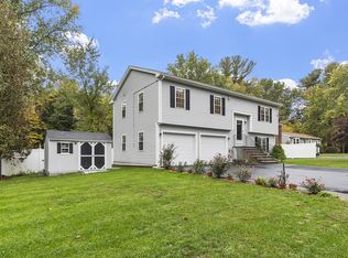 2 Worden Rd, Tyngsboro, MA 01879