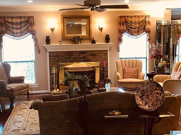 4th image of 3362 N Wildewood Dr