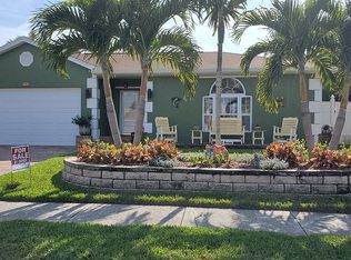 288 Whisper Lake Rd, Palm Harbor, FL 34683