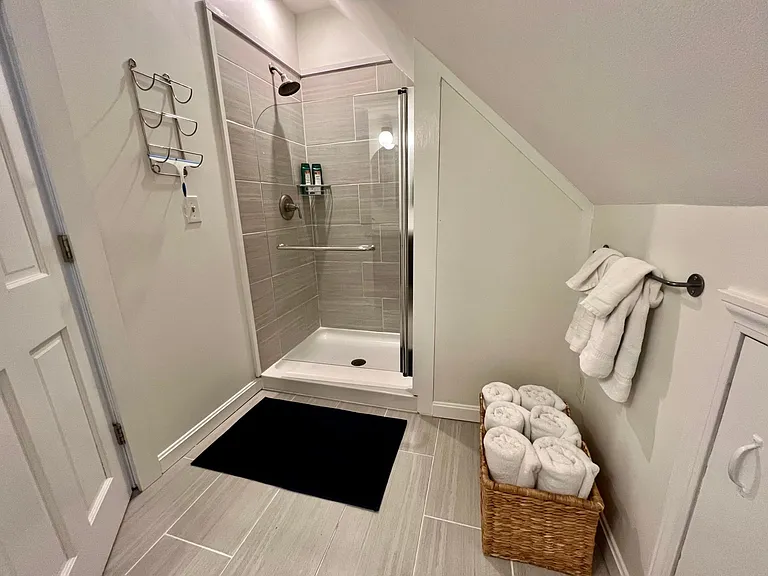 553 Shore Rd #3 — Photo 12