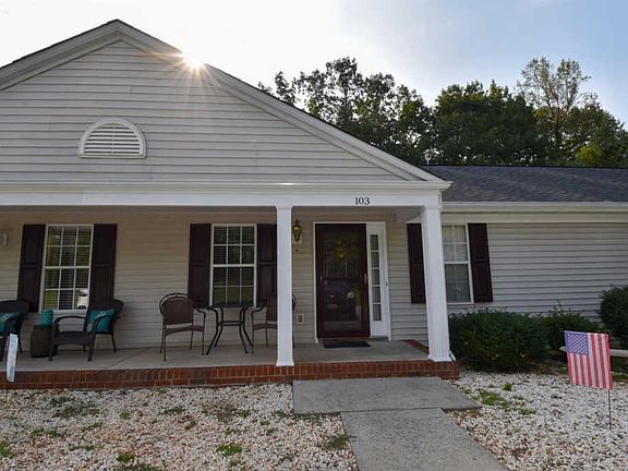 4th image of 103 Royal Garden Ct