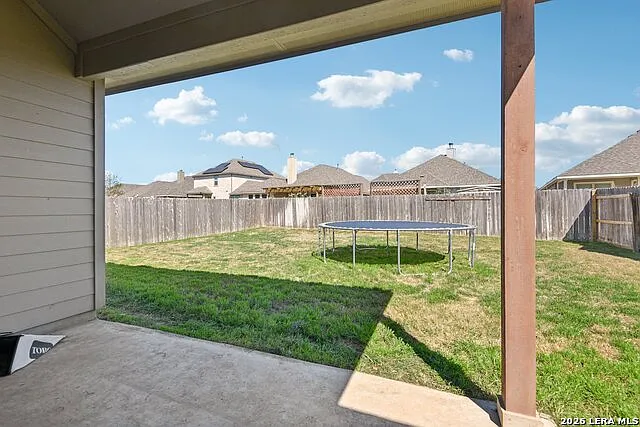 131 Dovetail St — Photo 37
