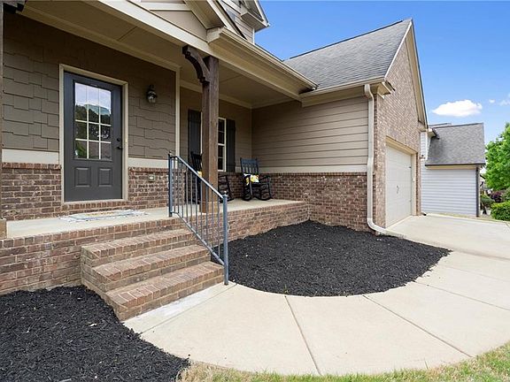 2nd image of 3955 Deer Run Dr
