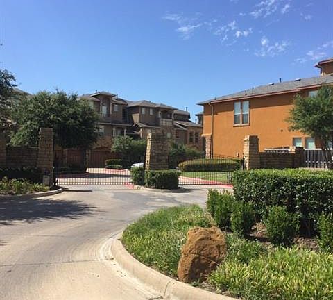 3rd image of 7315 Venice Dr Unit 4