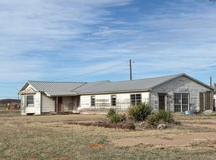 897 Spur #334, Seymour, TX 76380