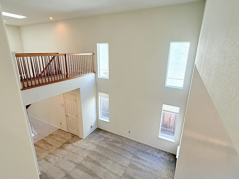 1126 Vista Pointe Cir — Photo 24