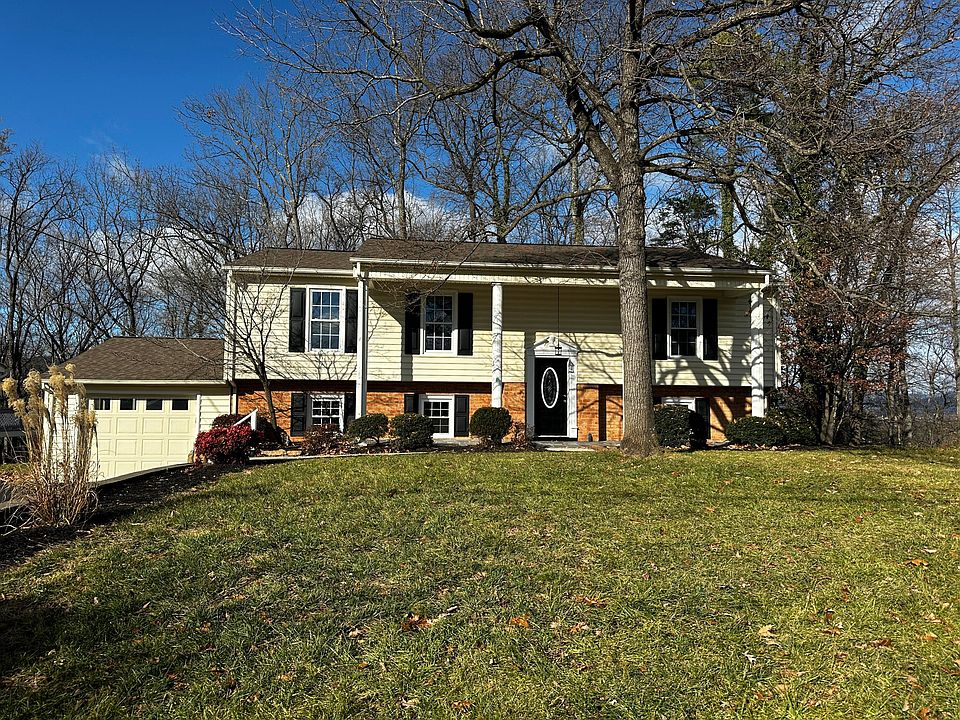 1st image of 3315 Hollyfield Cir