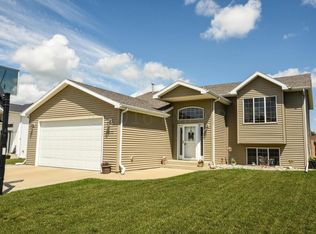 1677 10th St W, West Fargo, ND 58078