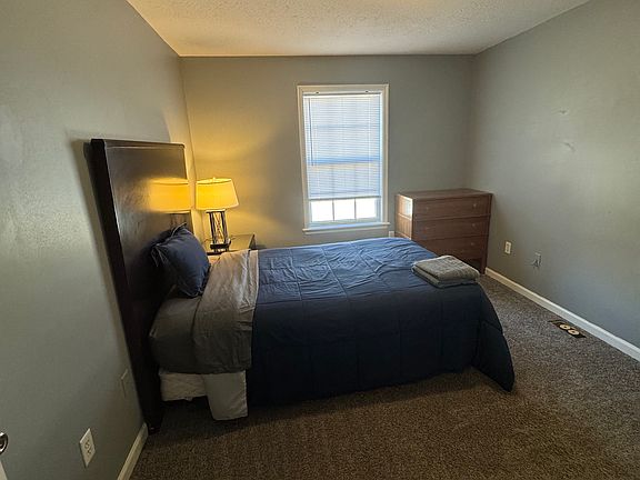 5th image of 1025 Blackwell Ct APT A