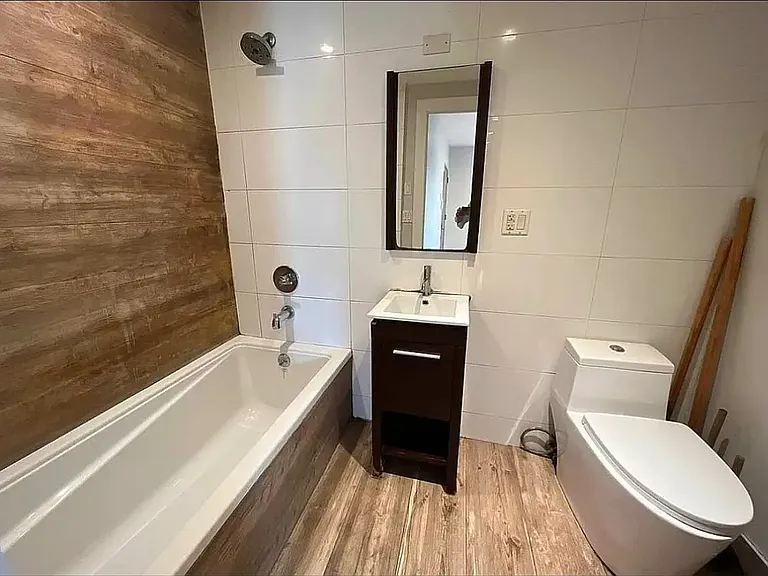 226 Pulaski St #10 — Photo 5