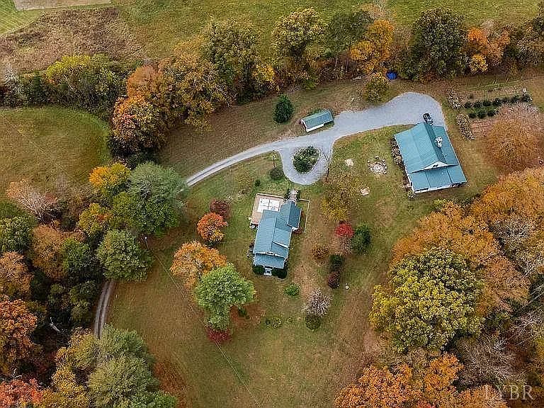1st image of 325 Old Roseland Rd