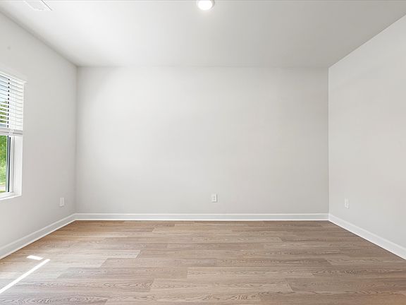 Welcome to the Dakota floorplan at Holland Park.