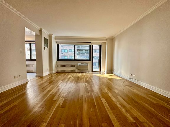 3rd image of 135 W 96th St APT 5A