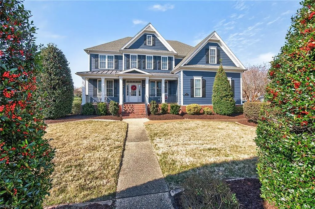 3115 Summerhouse Dr photo 1