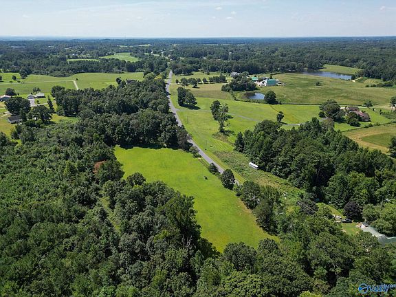 3rd image of 4.4 Aces Liberty Rd
