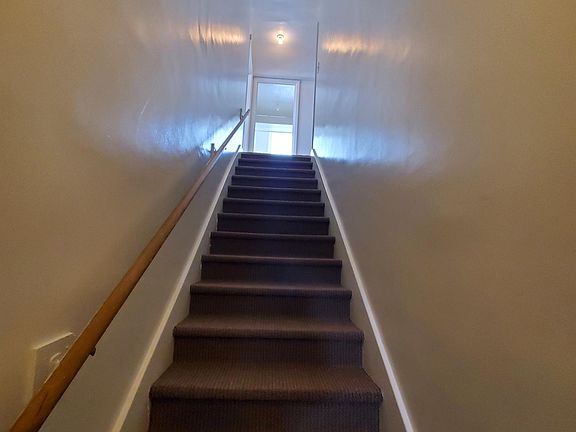 2nd image of 148 7th St APT 3