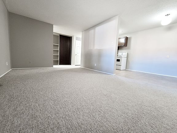 5th image of 4234 Degeer St #2-bedroom