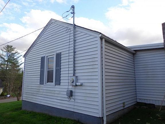 4th image of 302 Shoun St