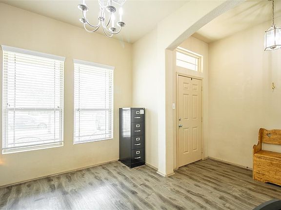 5th image of 9910 Sterling Place Drive