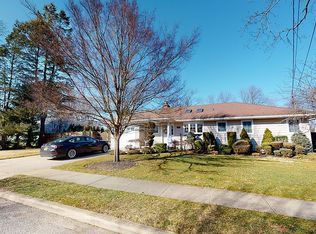 3551 Stratford Rd, Wantagh, NY 11793