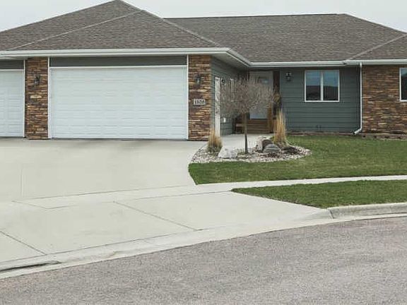 2nd image of 1509 W Creekside Cir