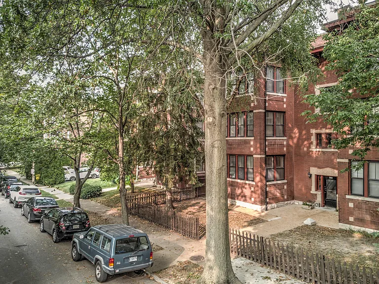 1722 Waverly Pl — Photo 34