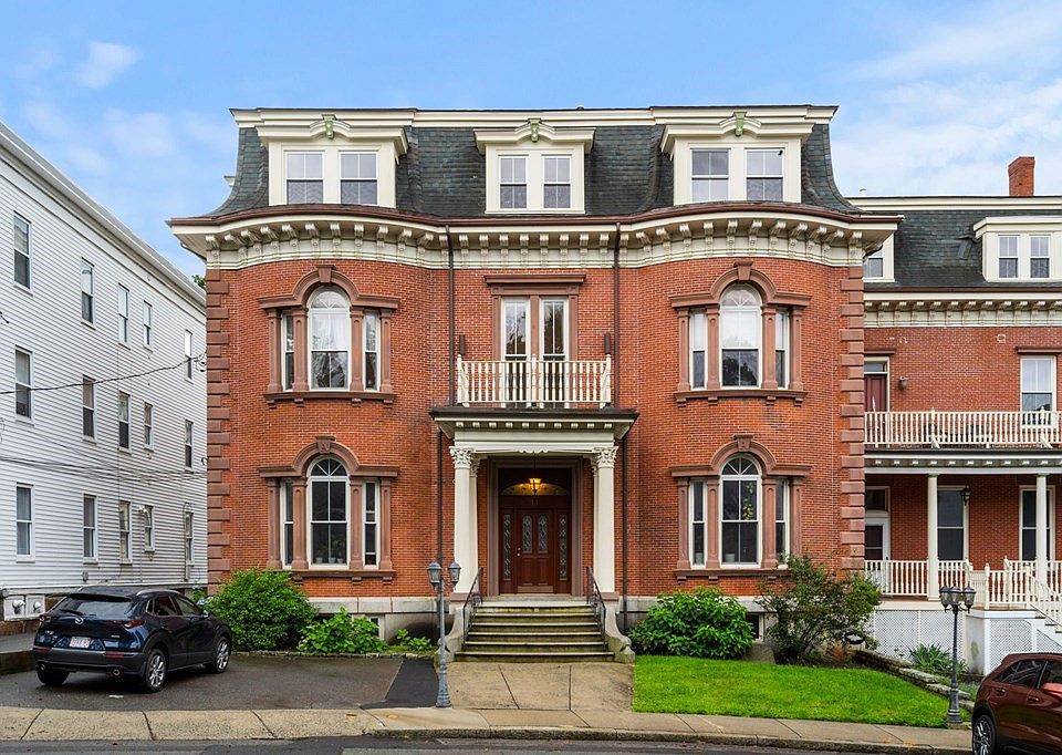 1st image of 14 Kensington Park APT 3