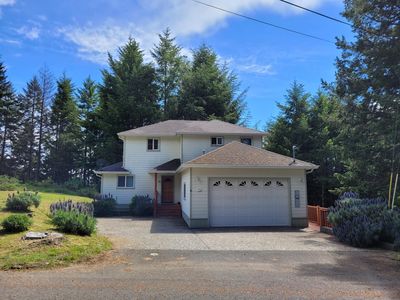 596 Seafoam Rd, Whitethorn, CA, 95589