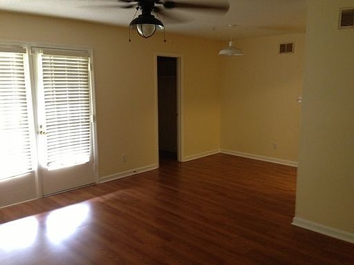 1st image of 4610G Lawndale Dr