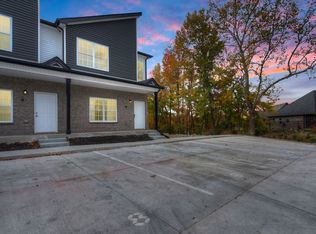 156 Excell Rd #10, Clarksville, TN 37043