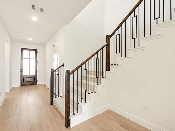 5th image of 1700 Jaycreek Ct