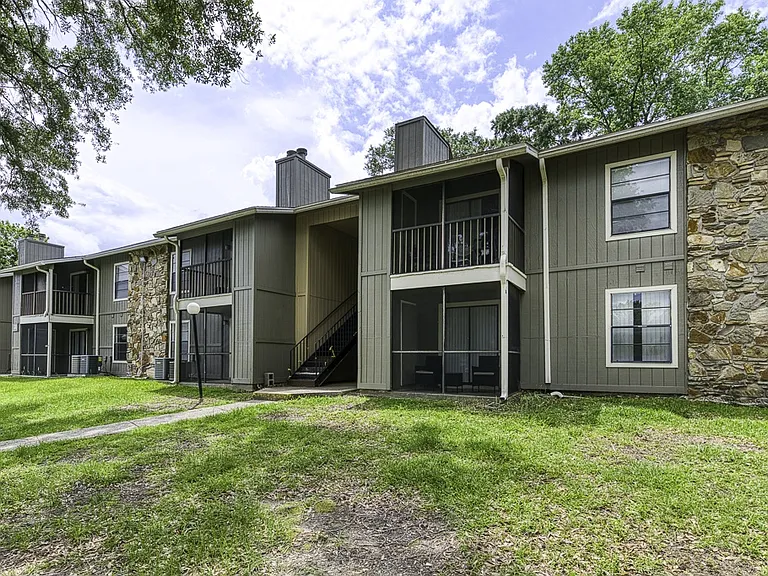 Jasmine Creek Apartments — Photo 8