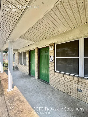 700 W Lon Moore St Photo 1 700 W Lon Moore St Photo 1
