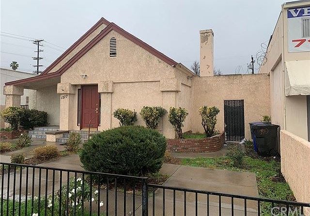2nd image of 1277 N D St