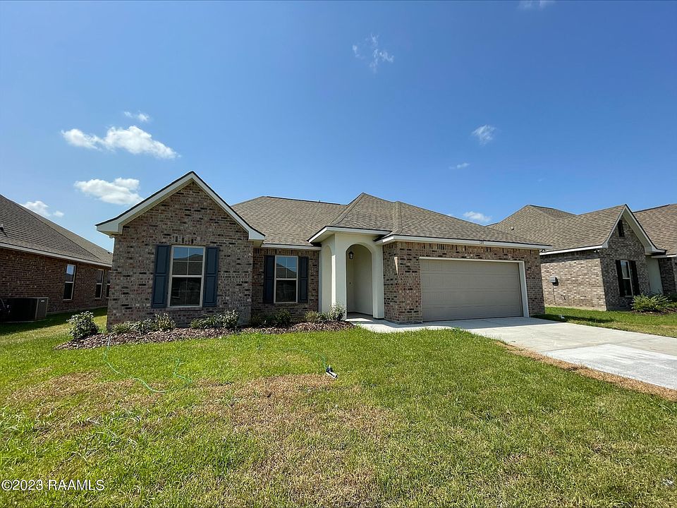 1st image of 120 Aubergine Ln