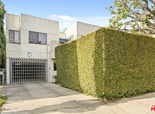 805 W Knoll Dr APT 3, West Hollywood, CA 90069