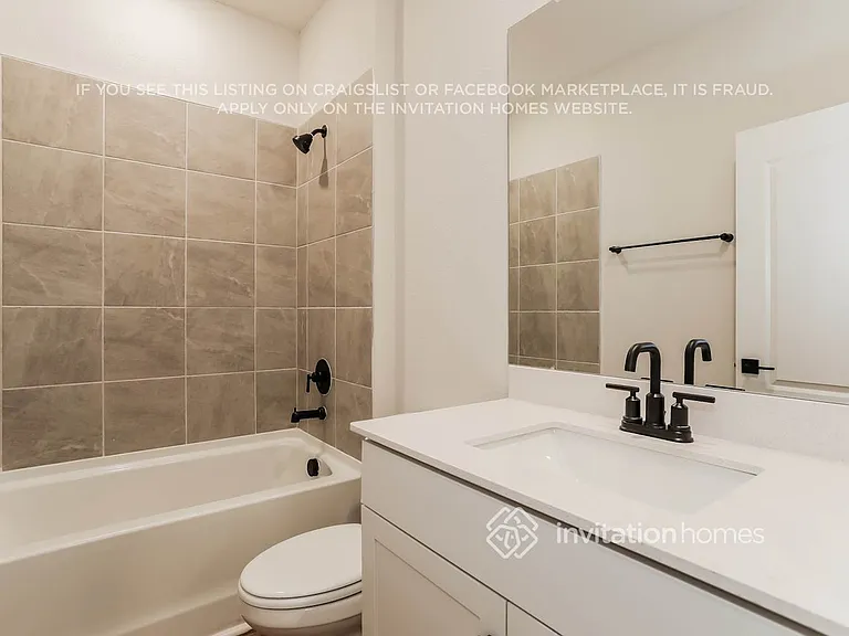 47 Shallow Bay Ct — Photo 14