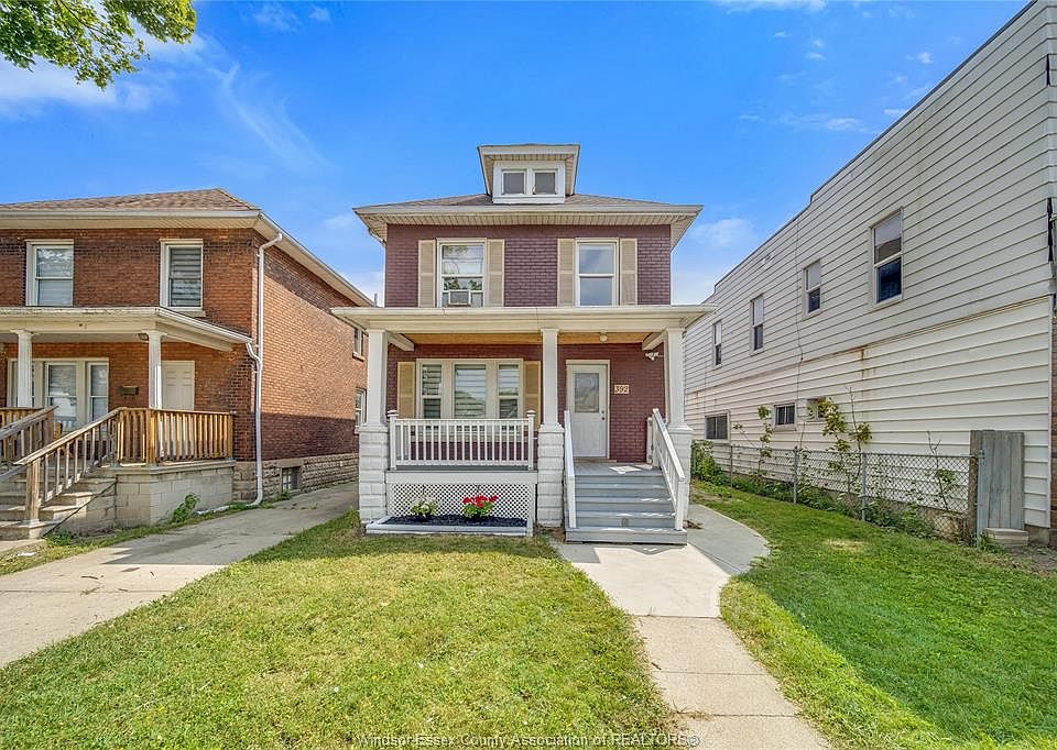 1st image of 392 Curry Ave