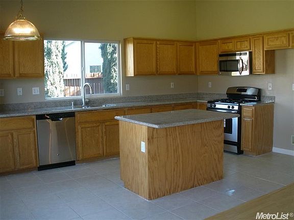 4th image of 1459 Venice Cir